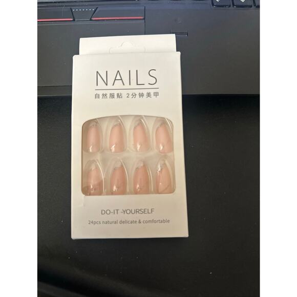 Press On Nails French Pink Silver White Fake Nails - Picture 2 of 5